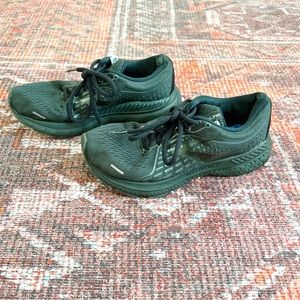 ✨Brooks Adrenaline GTS 21